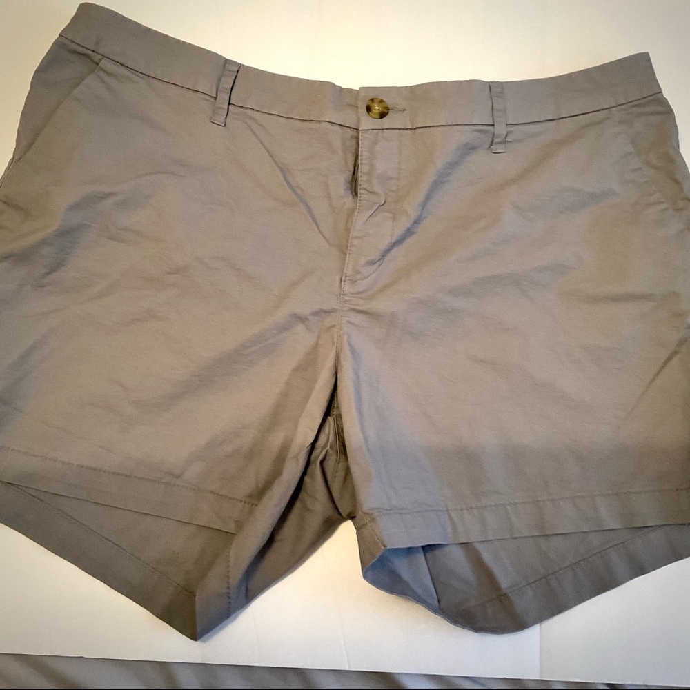 Final Sale Old Navy Grey Shorts